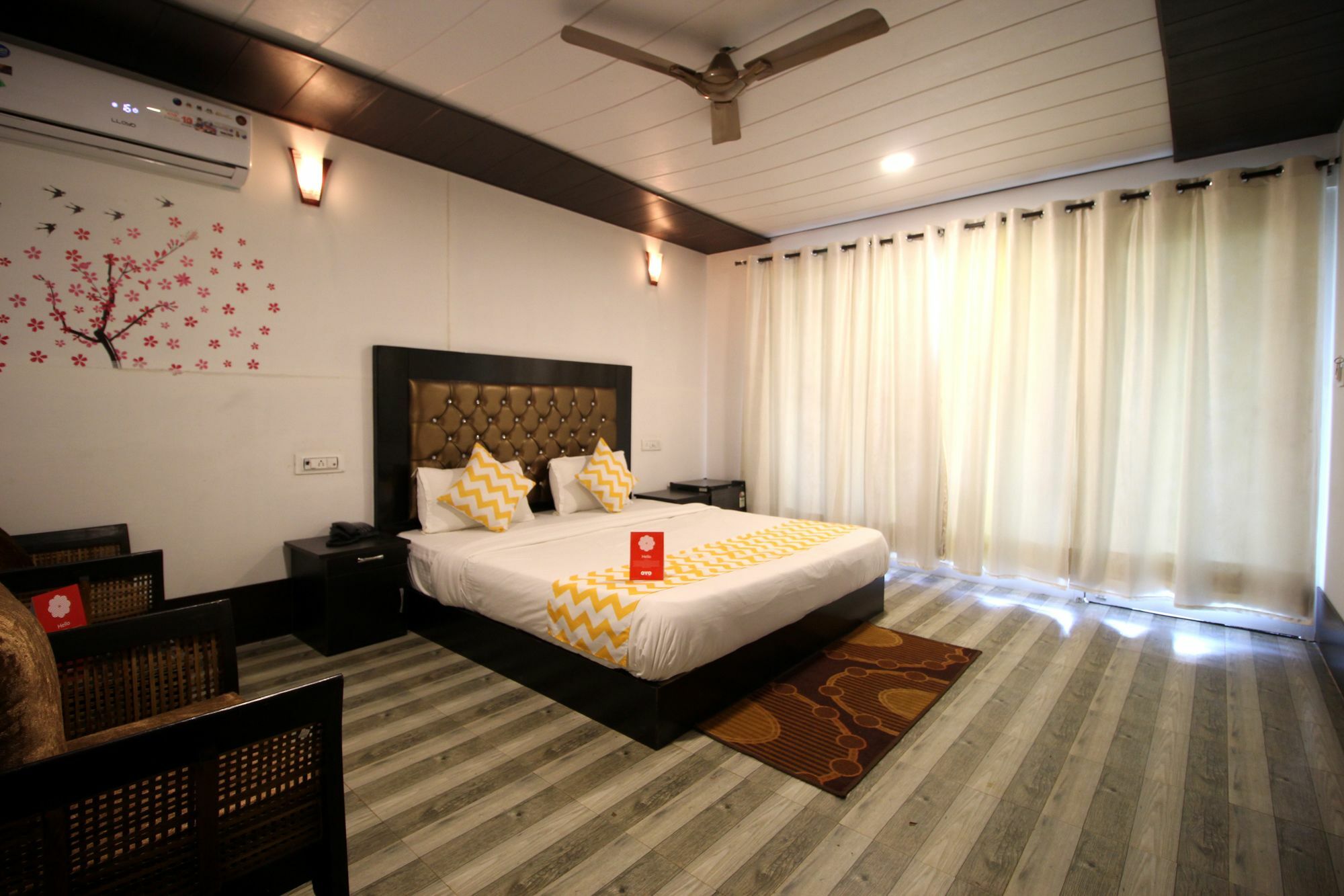 Collection O Retreat Morjim Resort Bagian luar foto